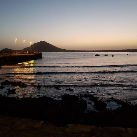 Alquilaencanarias El Medano Mirazul Plaza Roja Екстер'єр фото