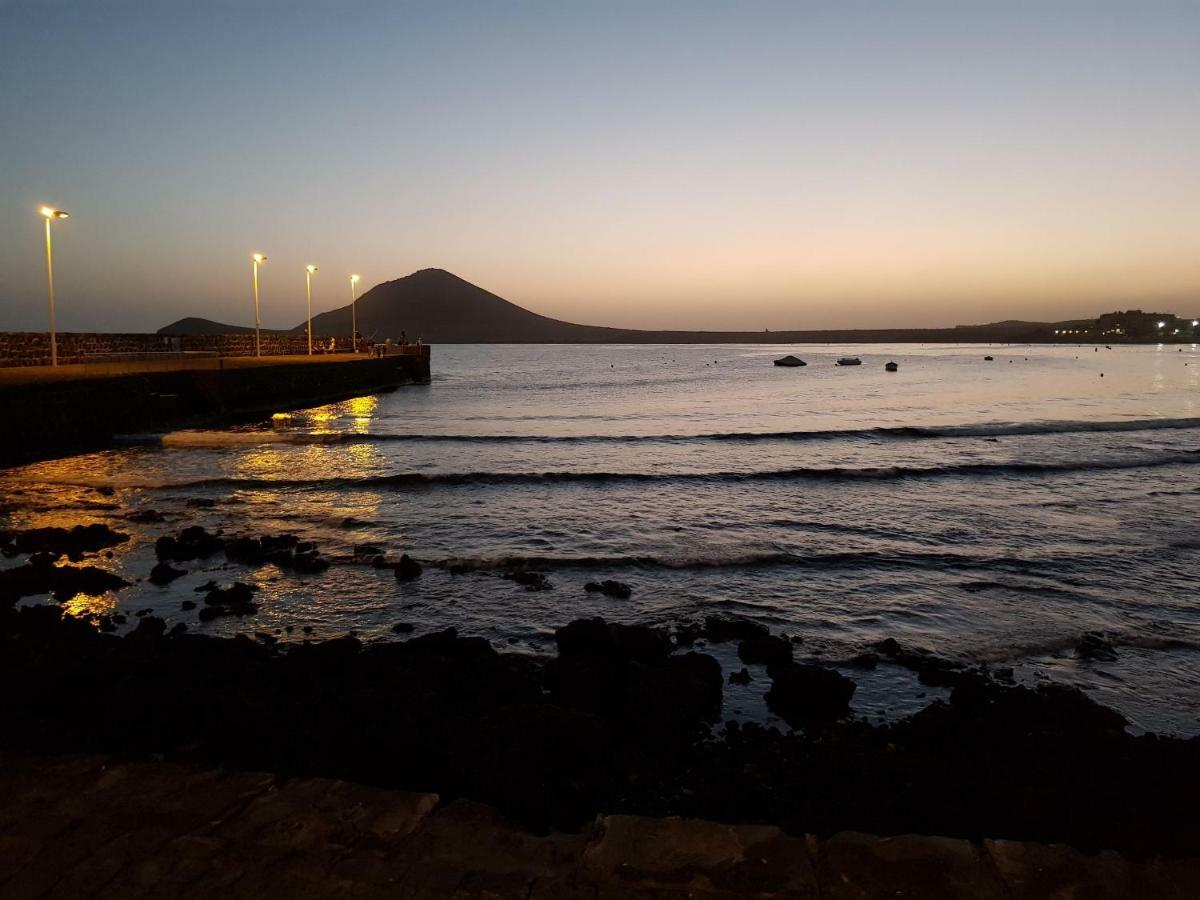 Alquilaencanarias El Medano Mirazul Plaza Roja Екстер'єр фото