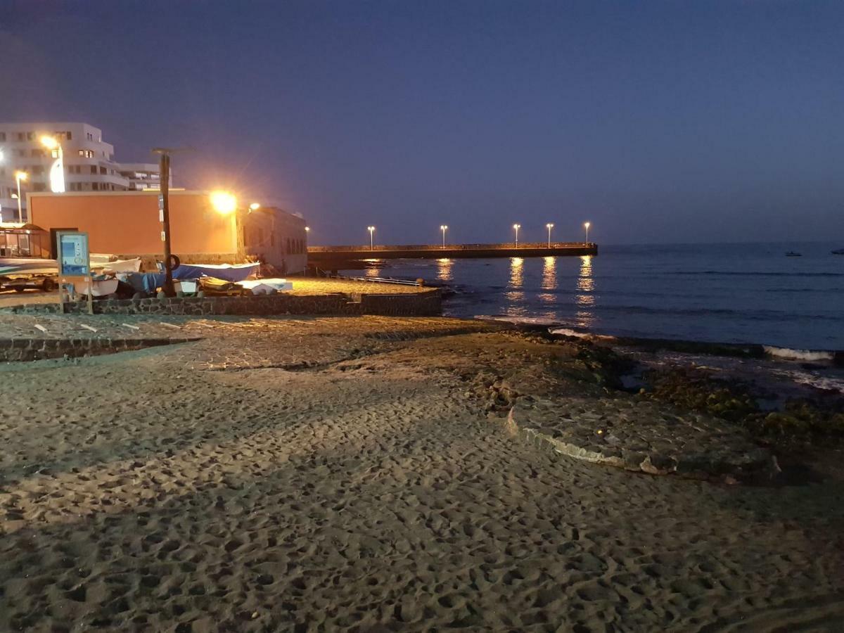 Alquilaencanarias El Medano Mirazul Plaza Roja Екстер'єр фото