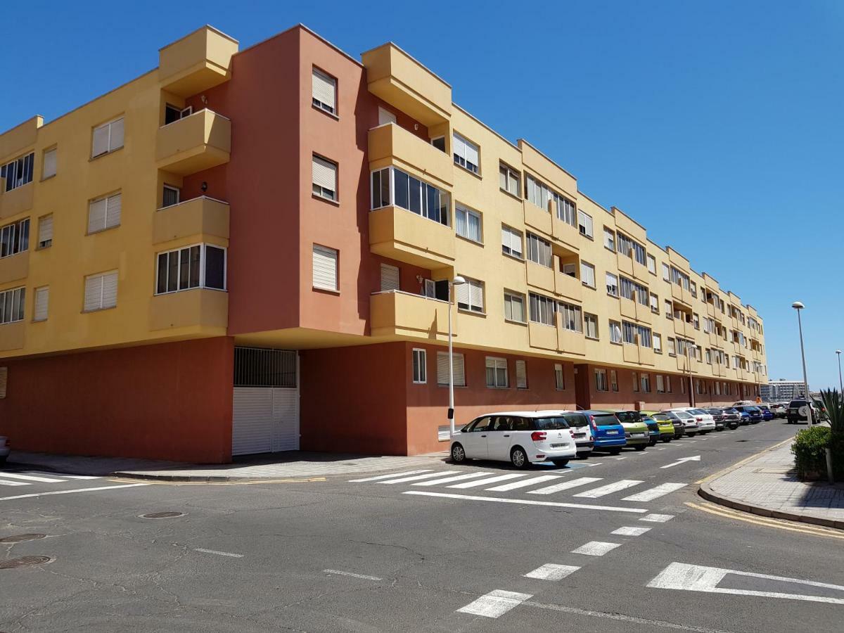 Alquilaencanarias El Medano Mirazul Plaza Roja Екстер'єр фото